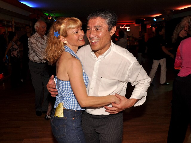 min 2009 05 06 cargo club 794
